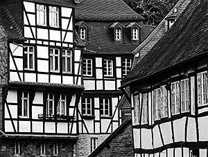 585 - Fachwerk in Monschau