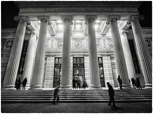 723 - Bukarest - Nachts vor dem Atheneum